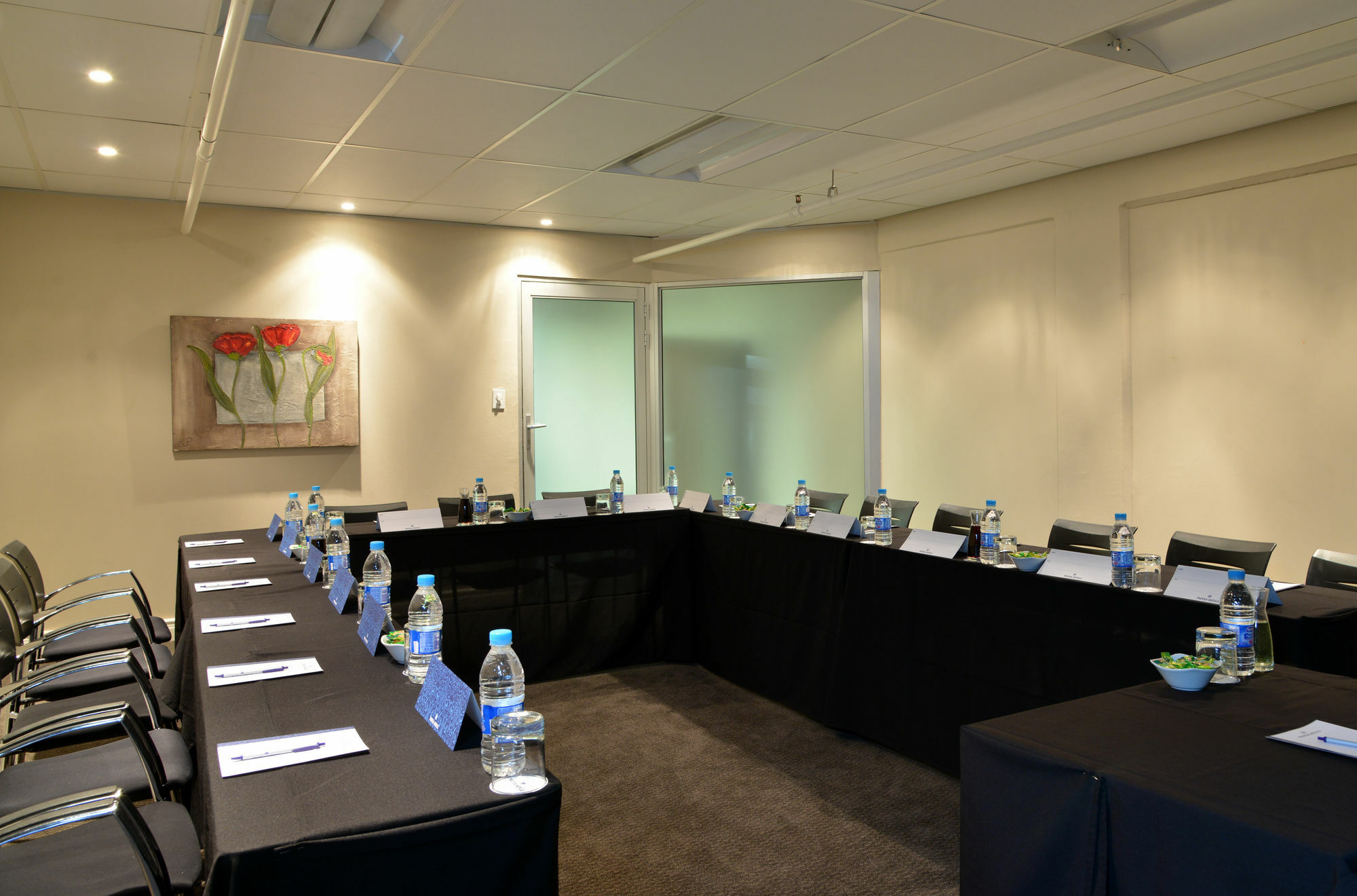 Protea Hotel By Marriott Pretoria Hatfield Екстер'єр фото