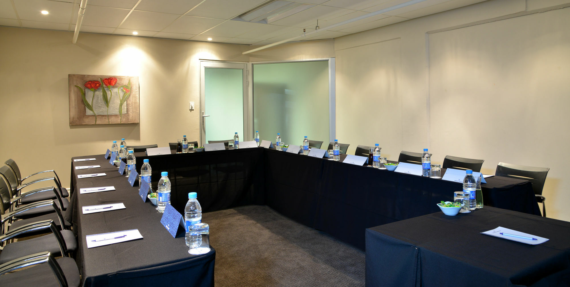 Protea Hotel By Marriott Pretoria Hatfield Екстер'єр фото